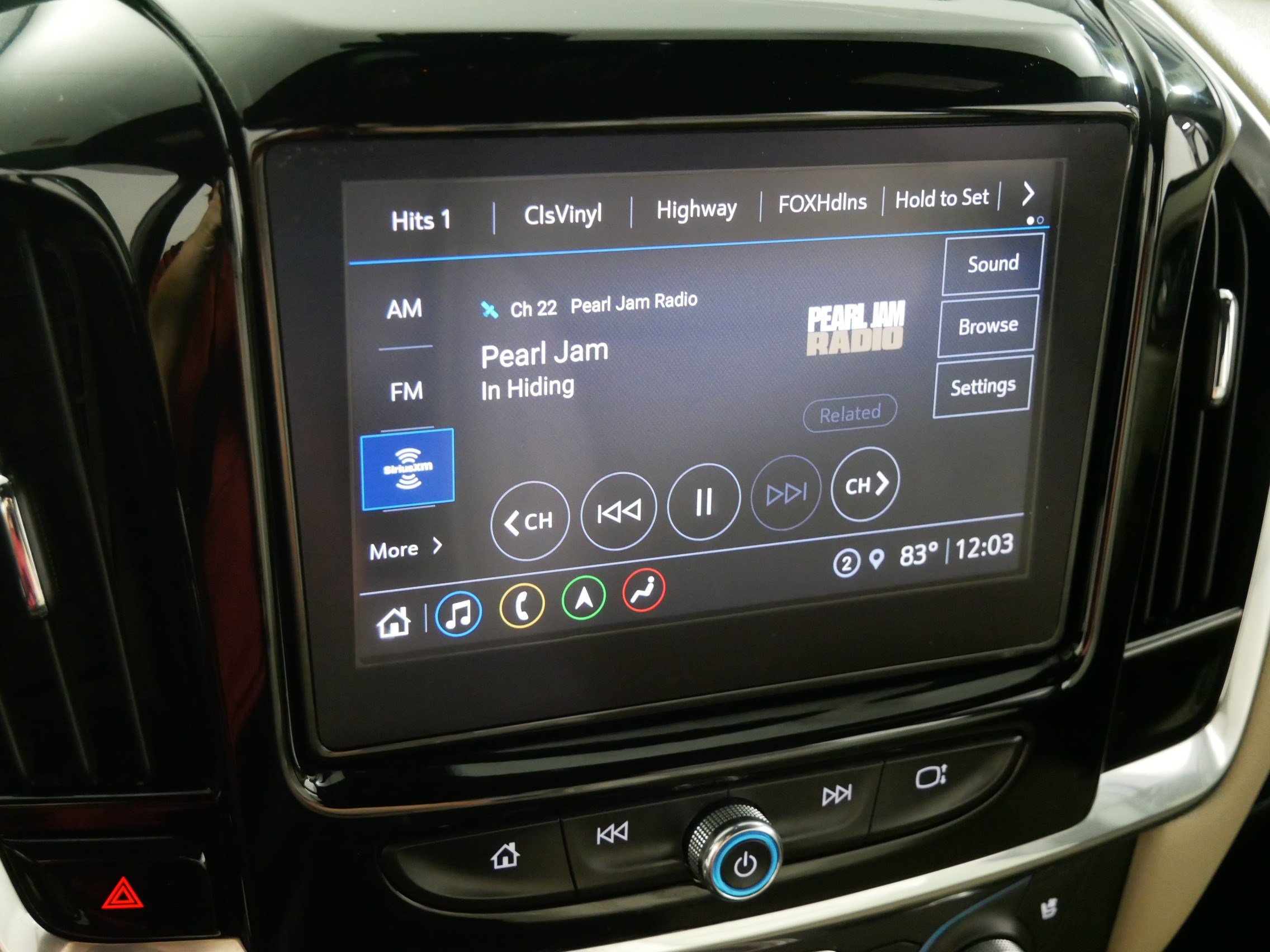Certified 2023 Chevrolet Traverse Premier w/ LPO, Floor Liner Package AWD/4WD image 22