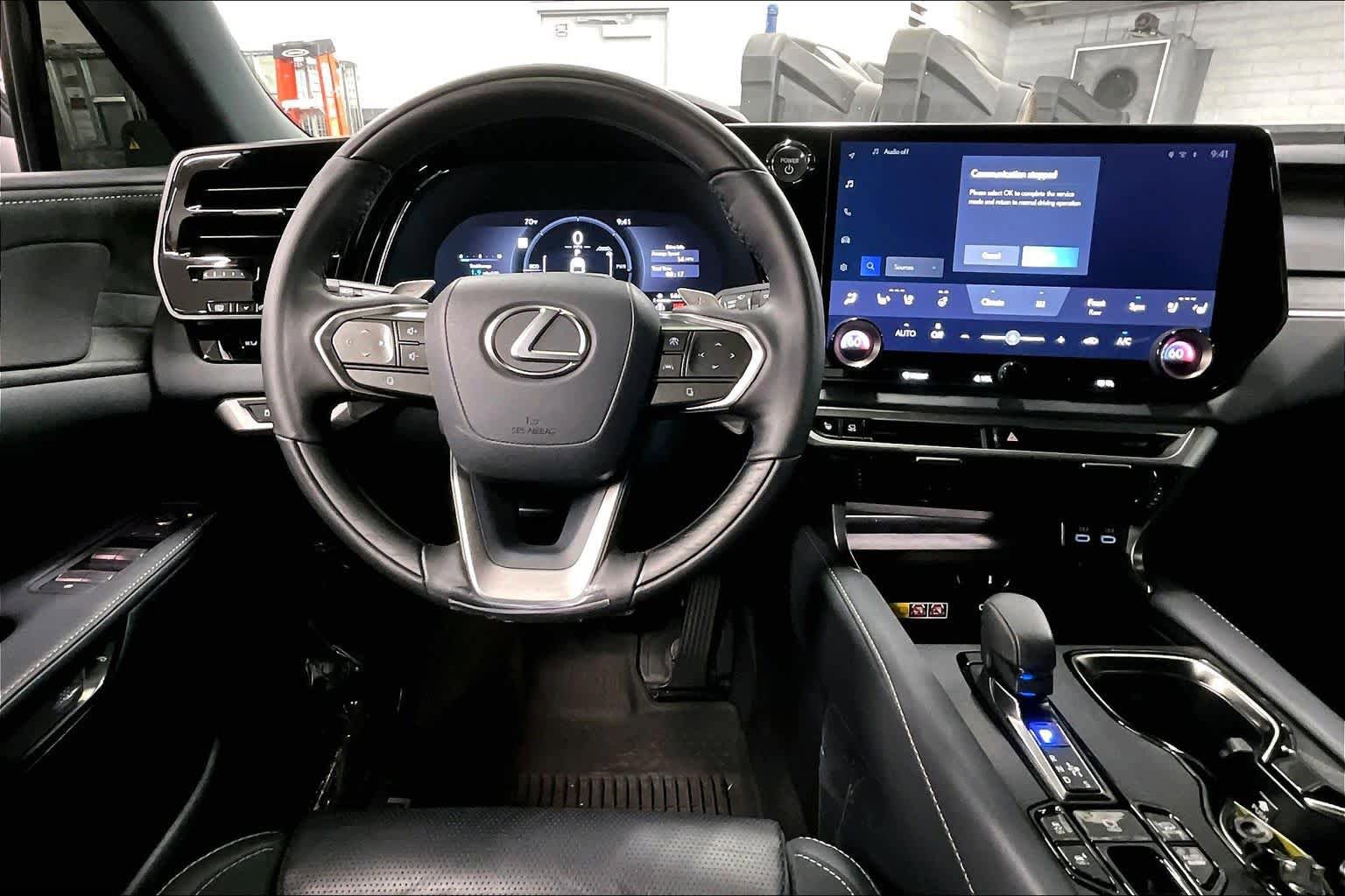 Used 2025 Lexus RX 450h Luxury w/ Convenience Package image 5