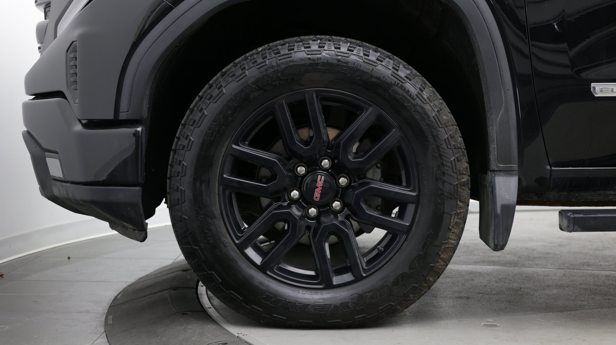 Used 2022 GMC Sierra 1500 Elevation w/ Preferred Package AWD/4WD image 10