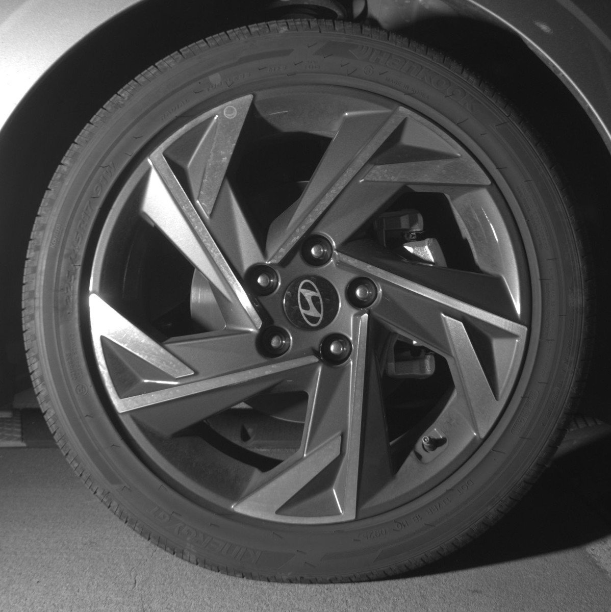 Used 2025 Hyundai Elantra SEL FWD image 13