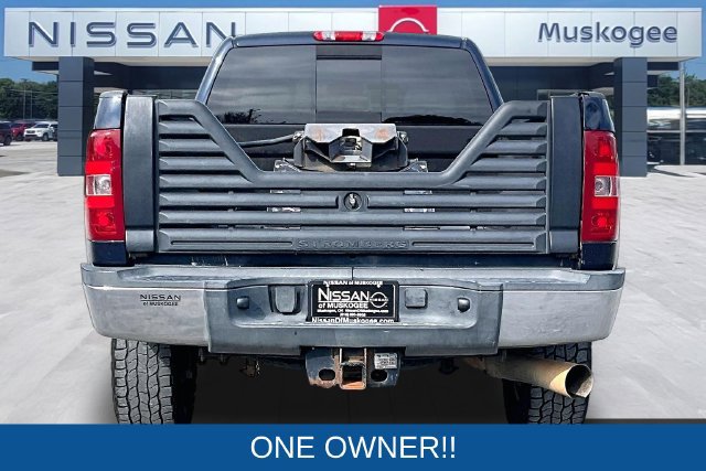 Used 2011 Chevrolet Silverado 2500 LTZ w/ LTZ Plus Package AWD/4WD image 6