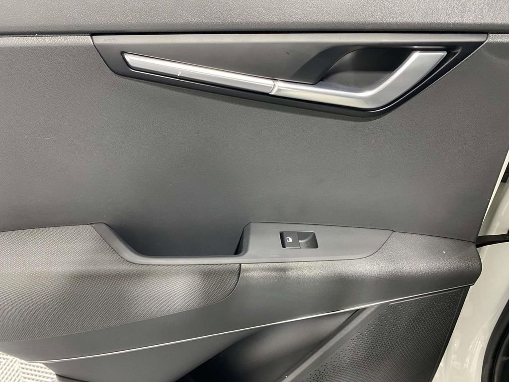 Used 2024 Kia Niro Wind image 14