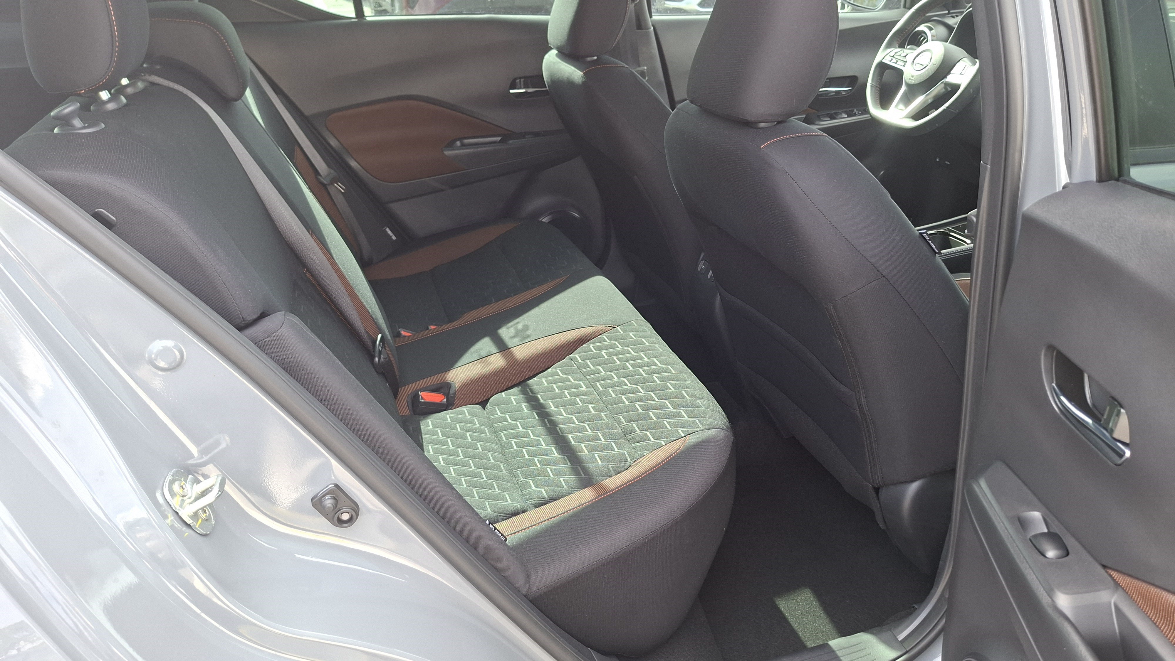 Certified 2024 Nissan Kicks SR FWD image 20