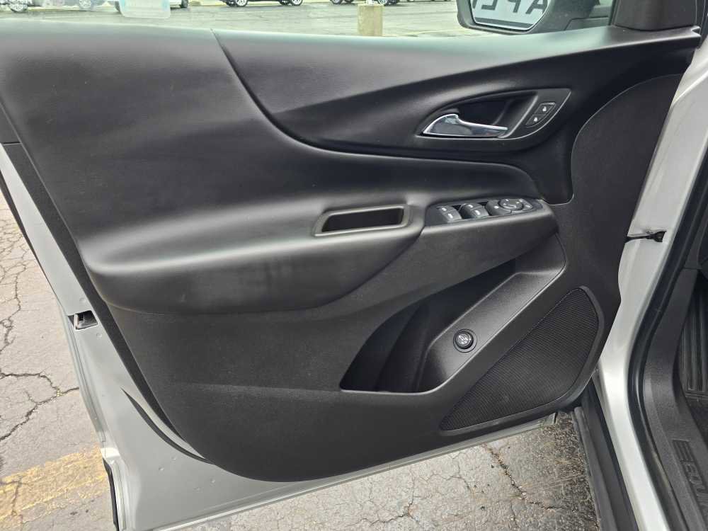 Used 2019 Chevrolet Equinox LT image 15