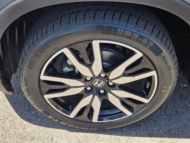 Certified 2022 Honda Pilot Touring image 10