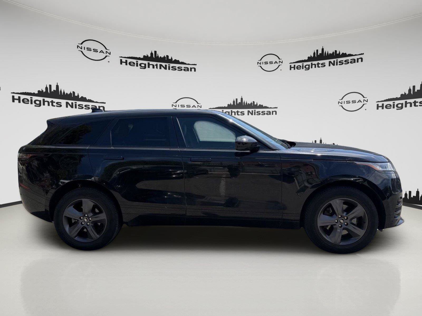 Used 2025 Land Rover Range Rover Velar Dynamic SE AWD/4WD image 5