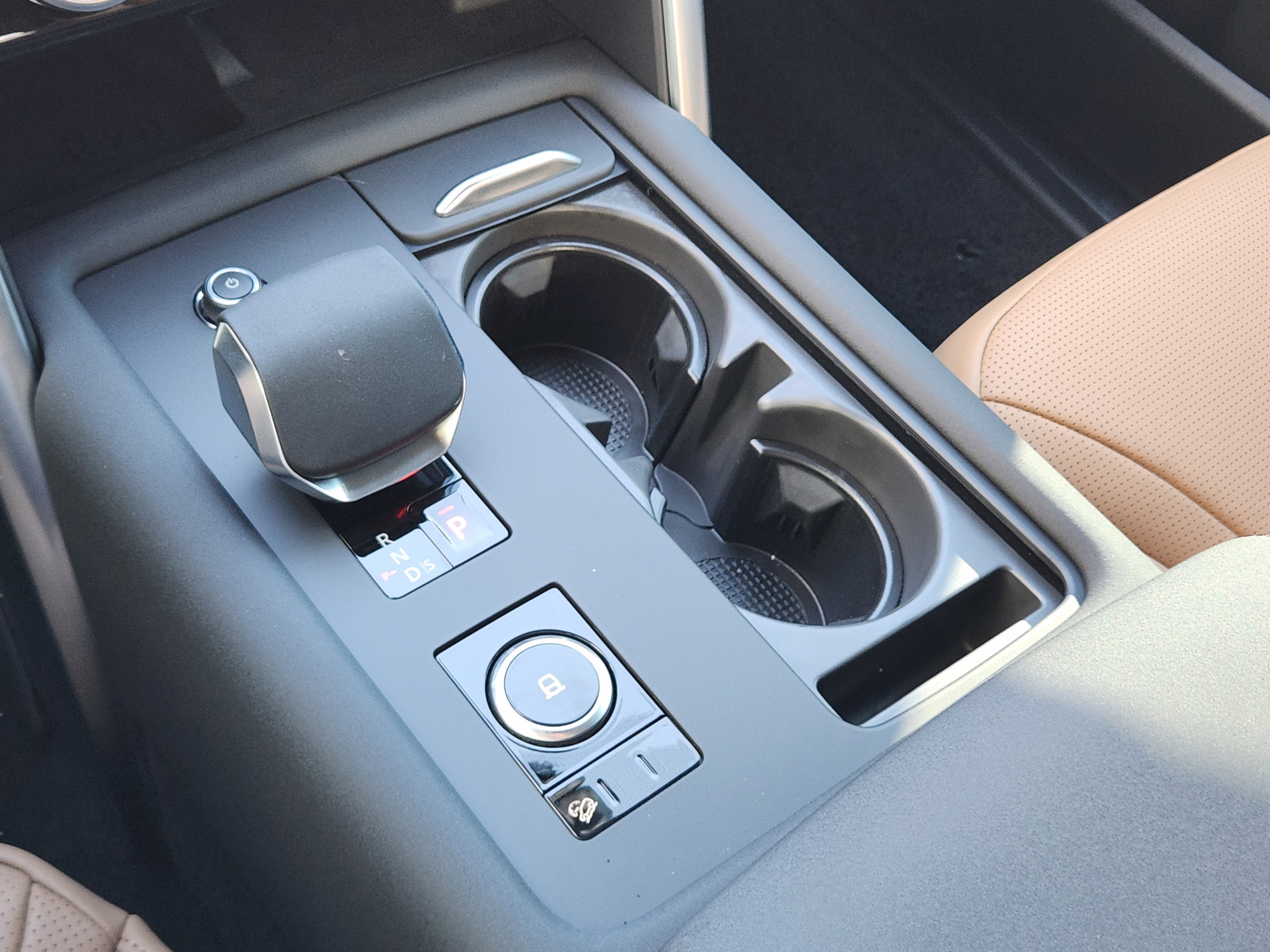 New 2026 Land Rover Discovery Limited Edition AWD/4WD image 16