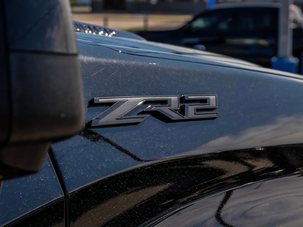 Used 2024 Chevrolet Silverado 1500 ZR2 w/ Technology Package image 10