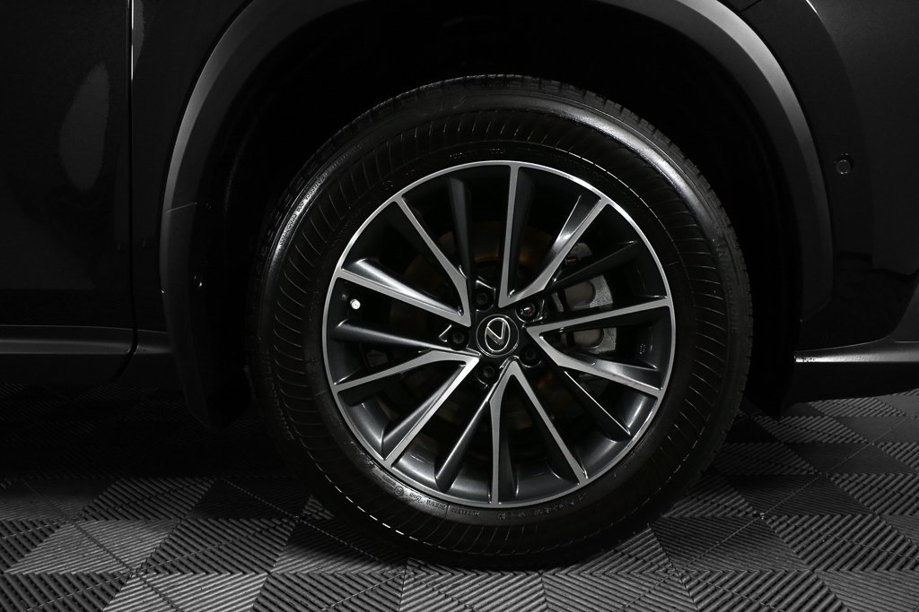 Used 2025 Lexus NX 300h AWD w/ Luxury Package image 35