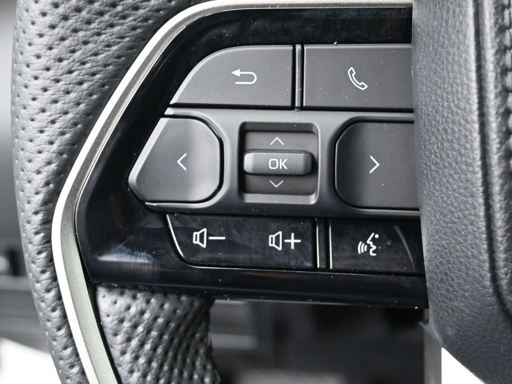 Used 2024 Toyota Tundra Limited image 17