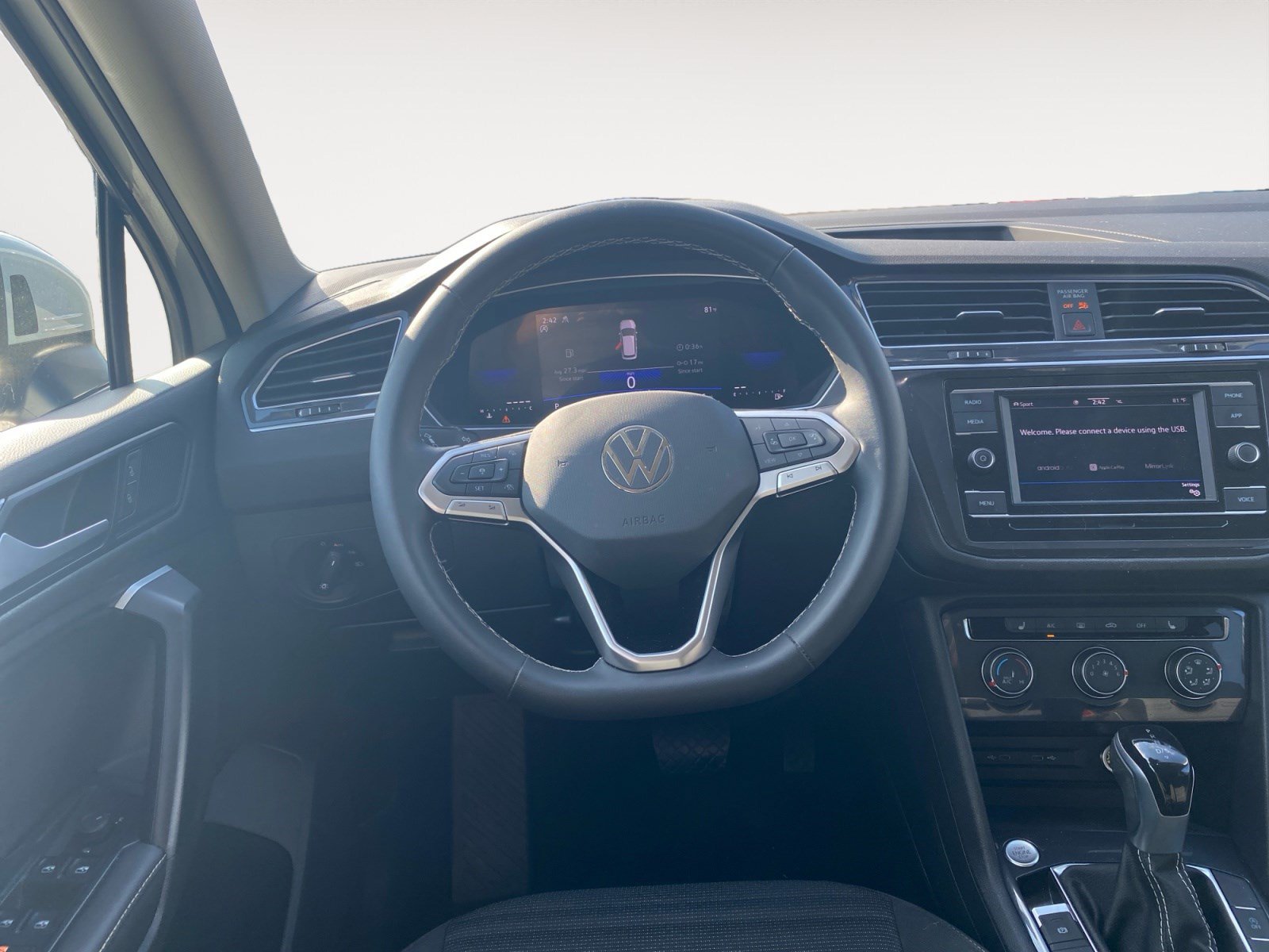 Used 2024 Volkswagen Tiguan S AWD/4WD image 13