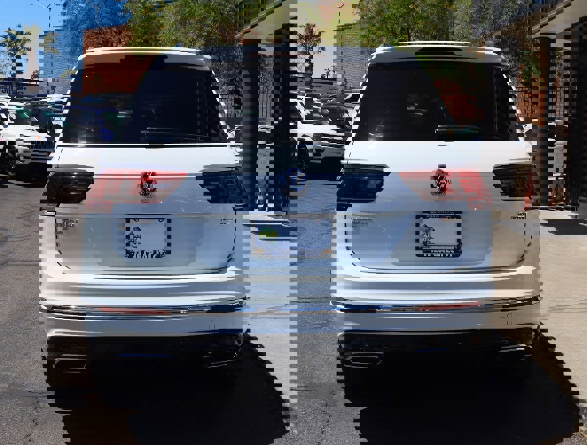 Used 2021 Volkswagen Tiguan SEL Premium R-Line image 12