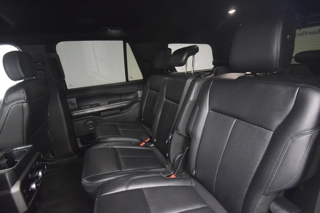 Used 2019 Ford Expedition XLT w/ Equipment Group 202A RWD image 26
