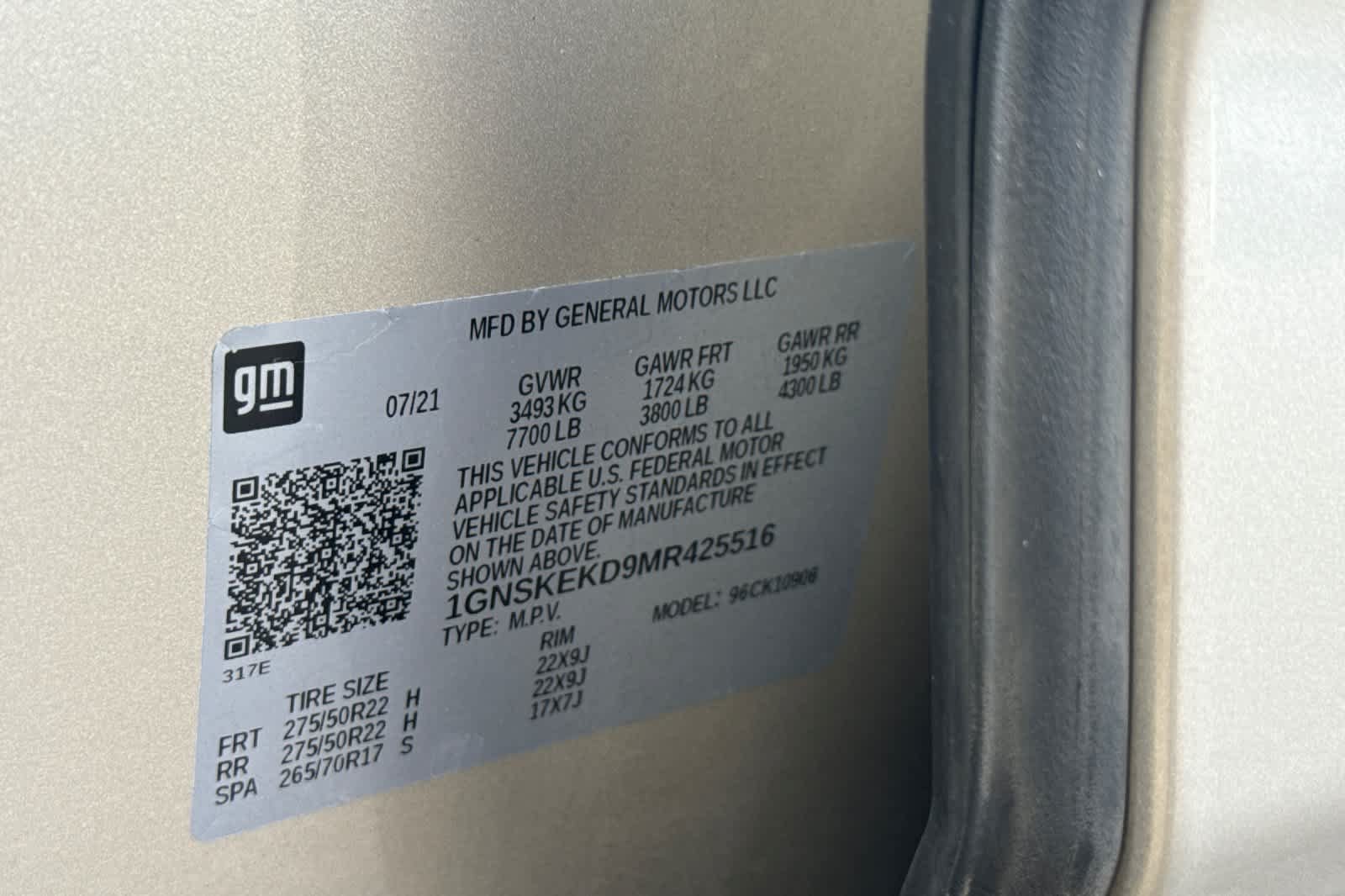 Used 2021 Chevrolet Suburban RST AWD/4WD image 35