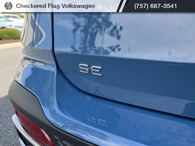 New 2025 Volkswagen Taos SE image 18