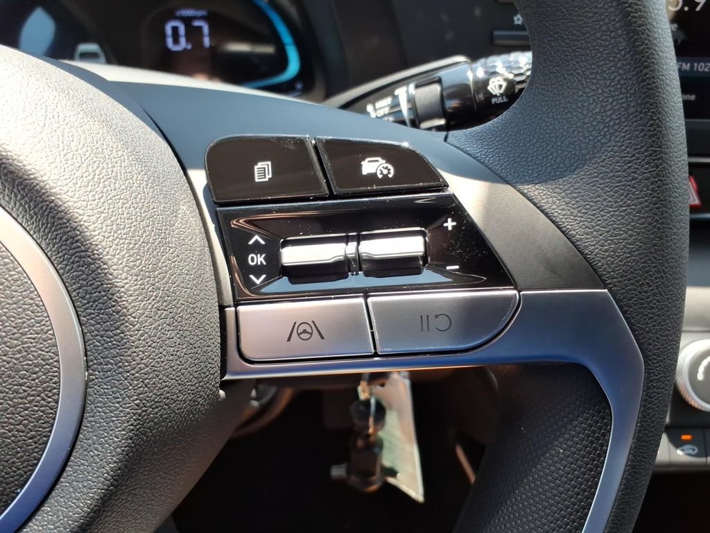 New 2026 Hyundai Elantra SE FWD image 19
