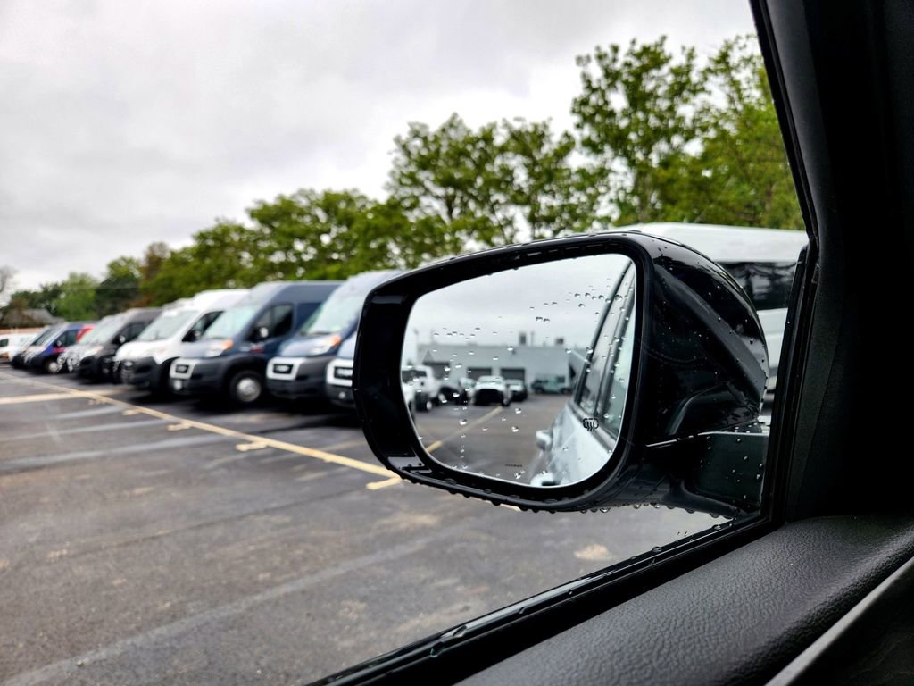 New 2025 Jeep Grand Cherokee Limited w/ Black Appearance Package image 10