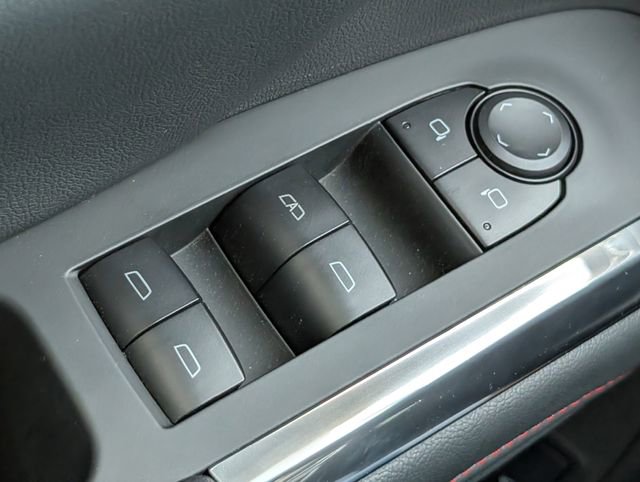 Used 2025 Chevrolet Traverse Z71 image 21