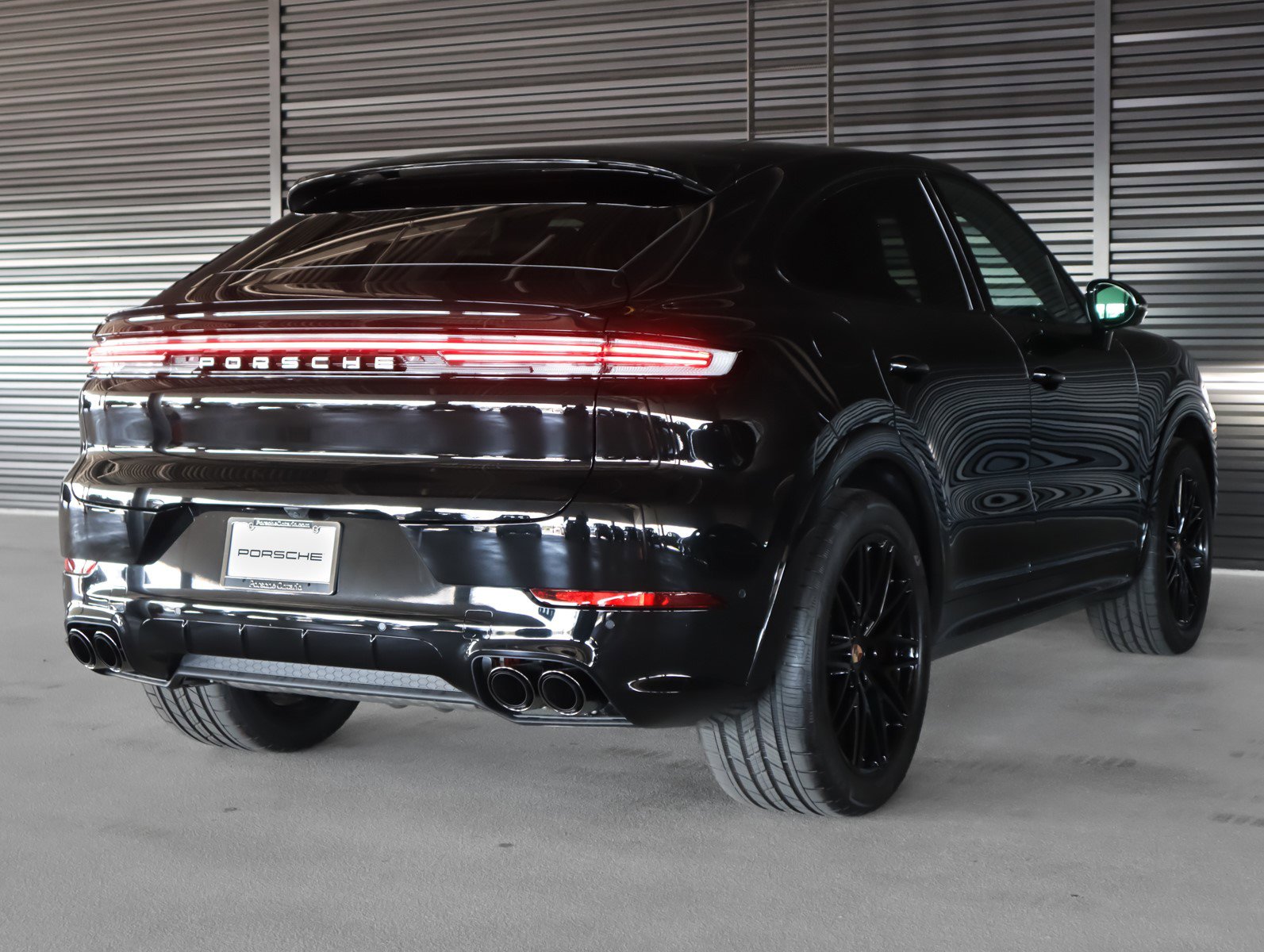 New 2026 Porsche Cayenne S image 10