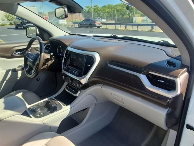 Certified 2023 GMC Acadia SLT image 25