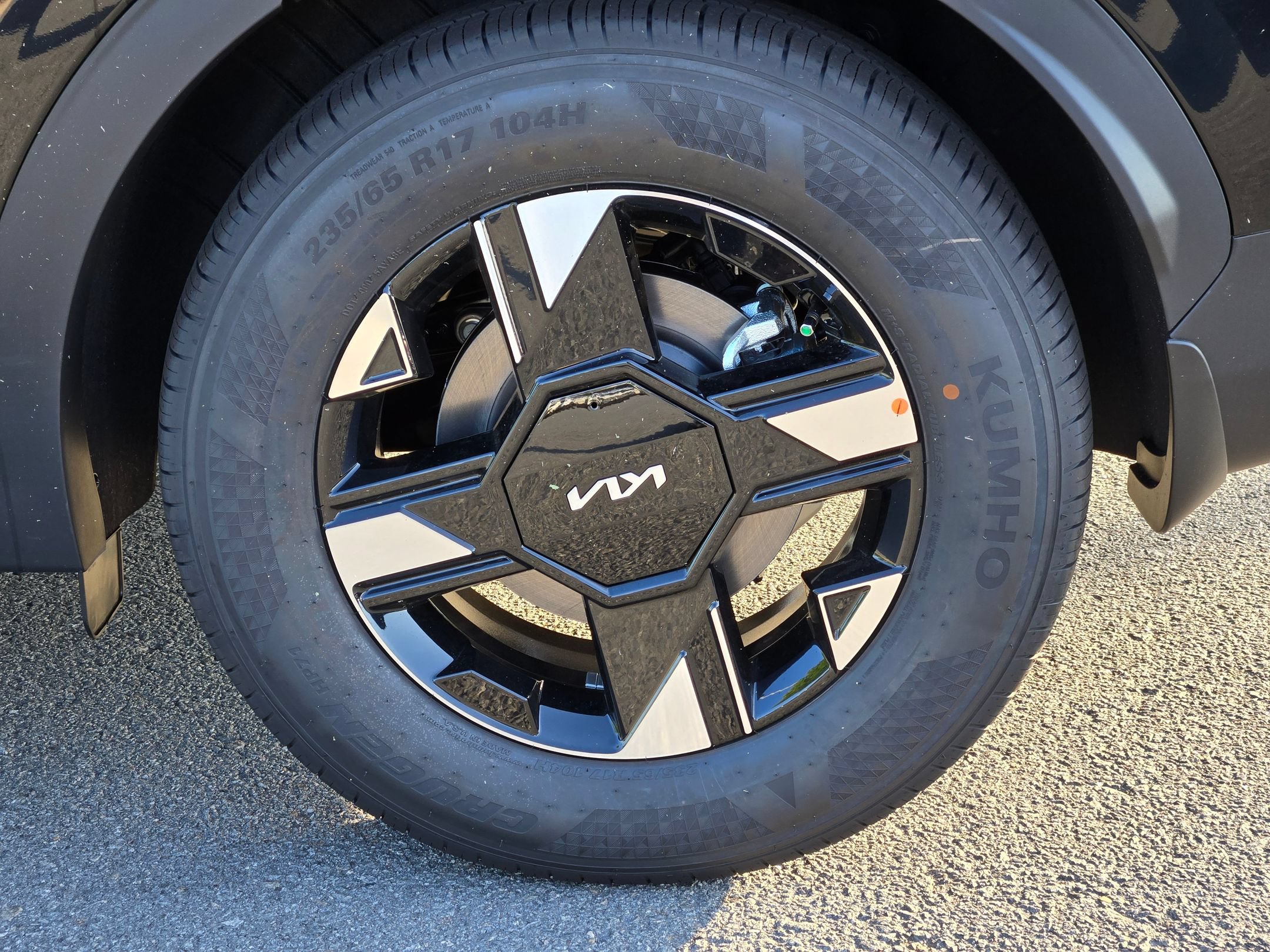 New 2026 Kia Sportage LX w/ LX Convenience Package FWD image 13
