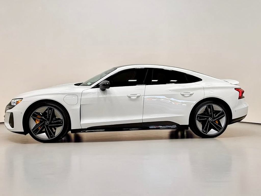 Used 2024 Audi RS e-tron GT w/ Carbon Performance Package AWD/4WD image 12