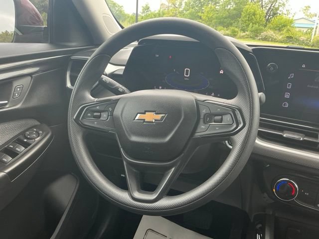 Used 2024 Chevrolet TrailBlazer LT w/ Driver Confidence Package FWD image 20