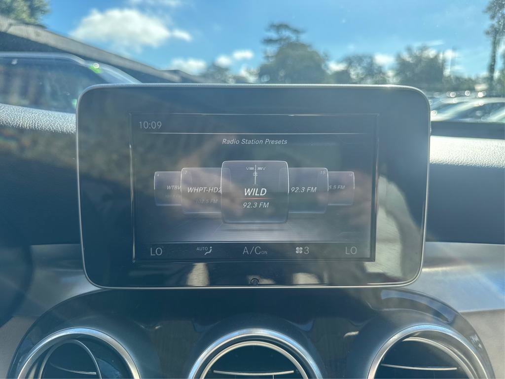 Used 2017 Mercedes-Benz GLC 300 w/ Premium 1 Package image 11
