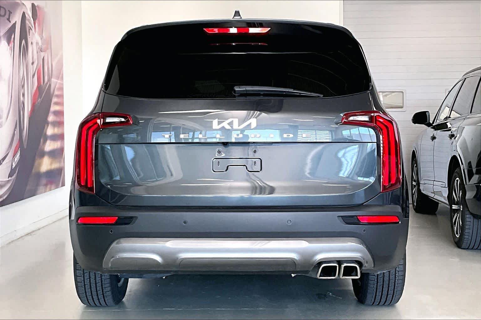 Used 2022 Kia Telluride EX AWD/4WD image 5