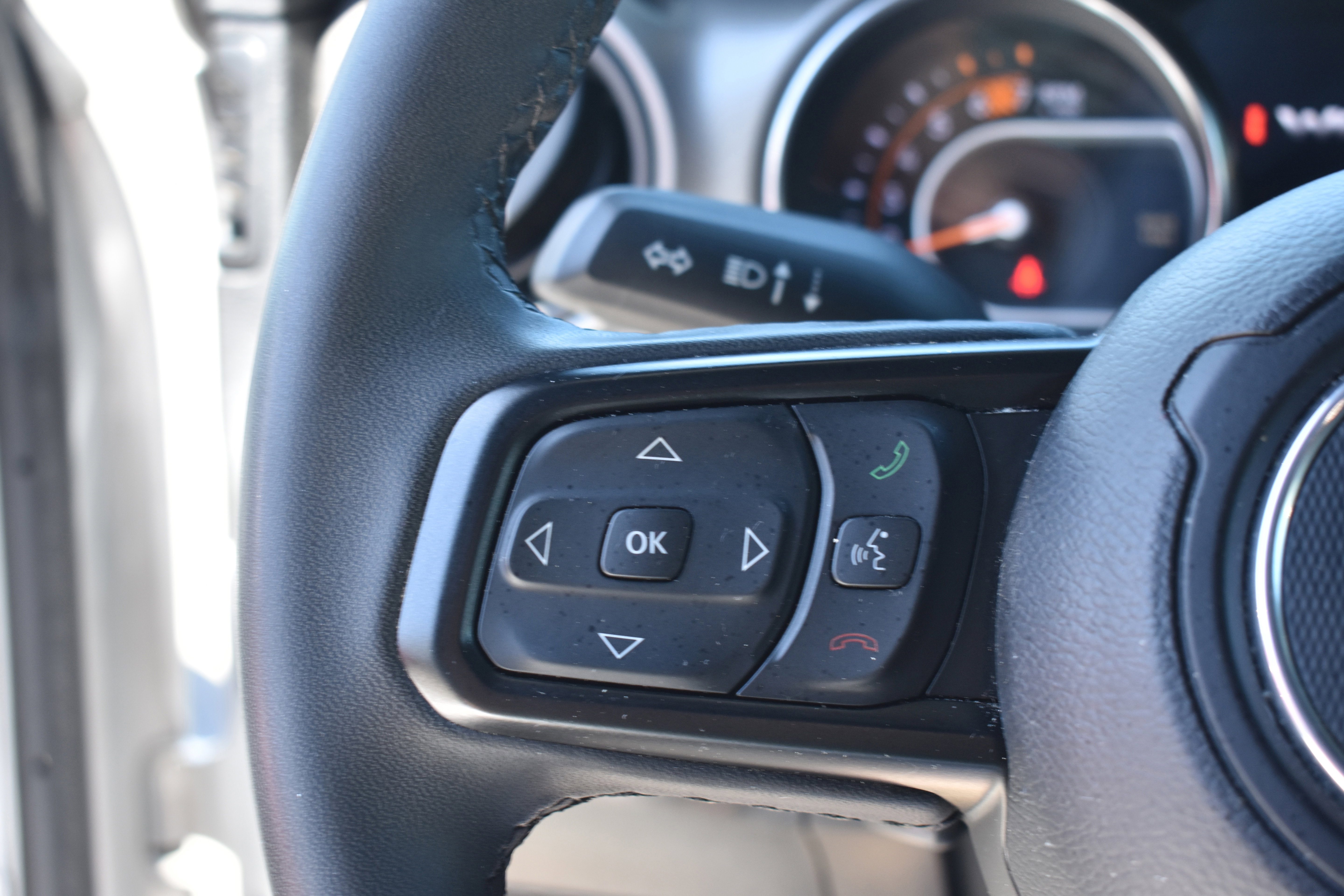 Used 2023 Jeep Wrangler Sport AWD/4WD image 14