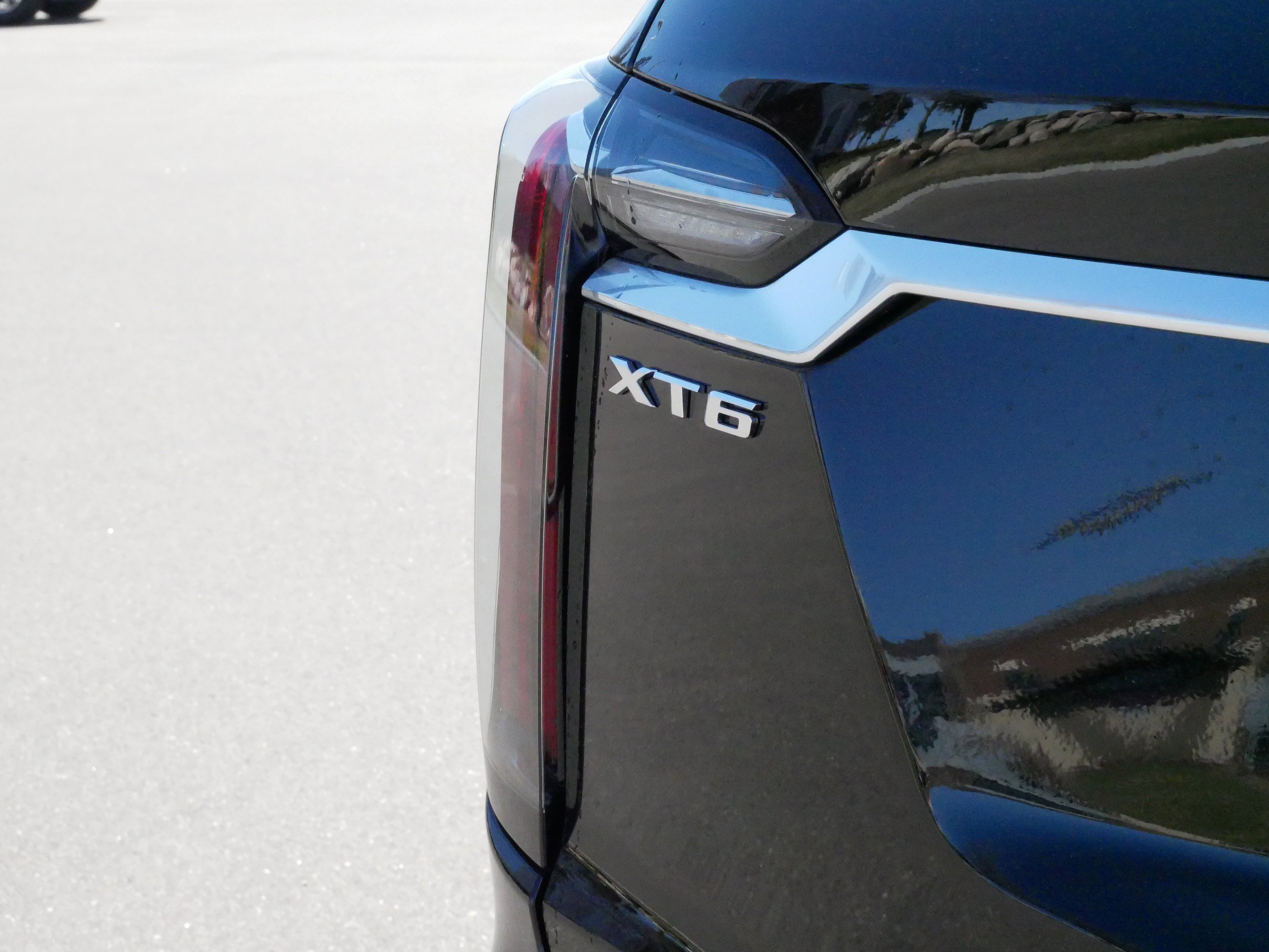 New 2025 Cadillac XT6 Sport image 15