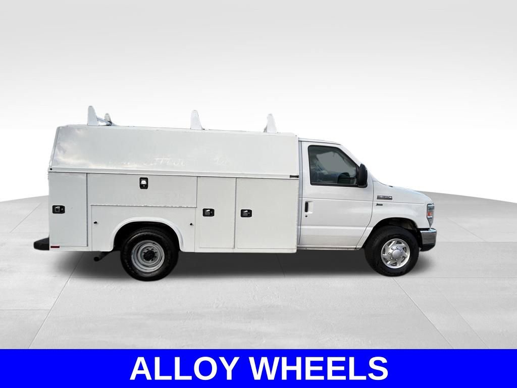 Used 2019 Ford E-350 and Econoline 350 Super Duty w/ Power Windows & Locks Group image 3