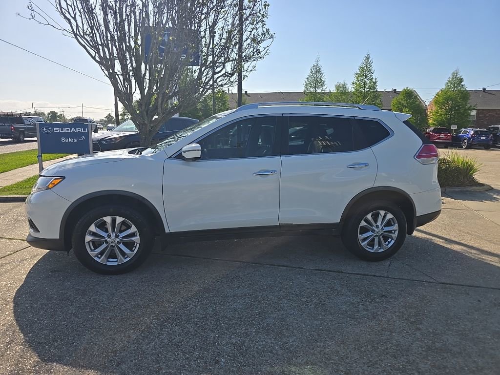 Used 2016 Nissan Rogue SV w/ SV Premium Package image 9