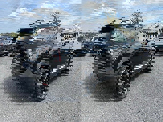 New 2026 Nissan Kicks SR w/ Cold Weather Package image 5