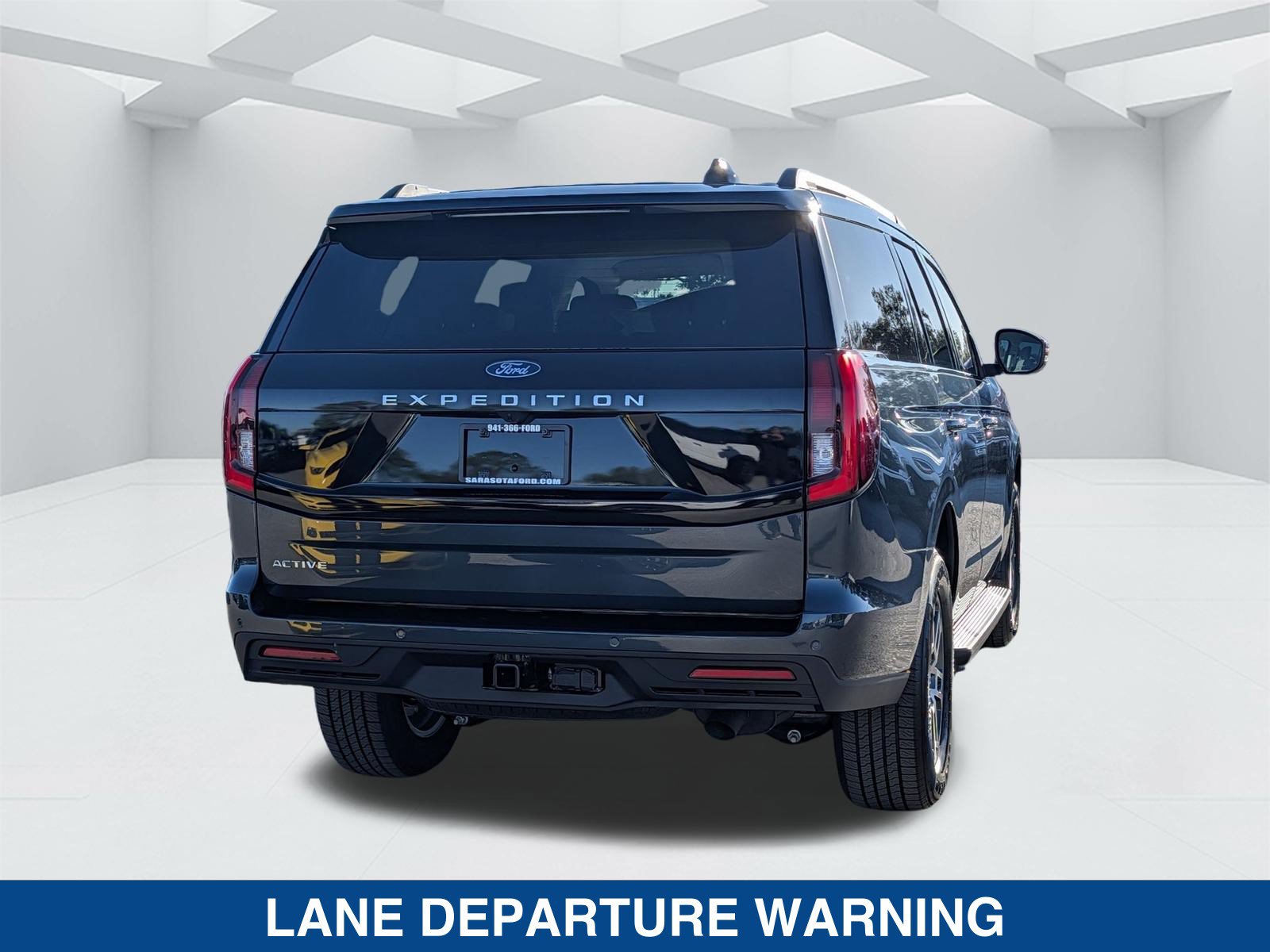 New 2026 Ford Expedition Active RWD image 6