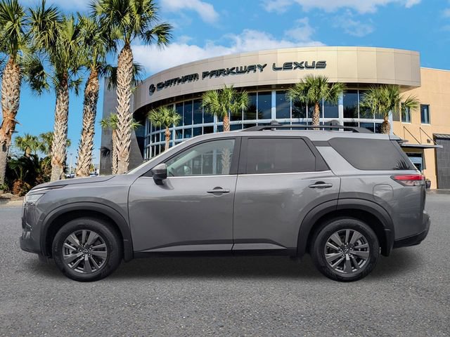 Used 2022 Nissan Pathfinder SV FWD image 8