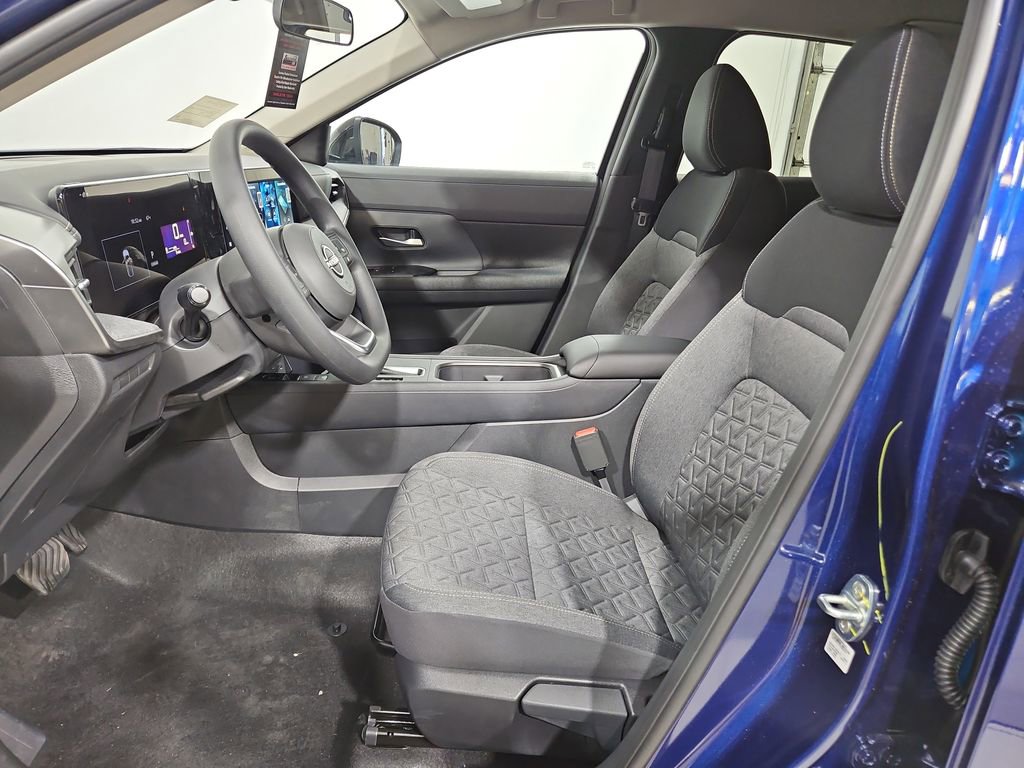 New 2026 Nissan Kicks SV AWD/4WD image 9