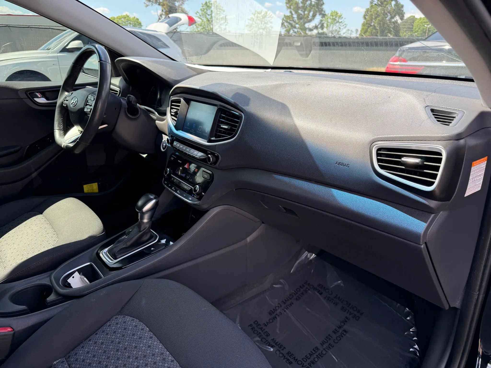 Used 2017 Hyundai Ioniq SEL image 19