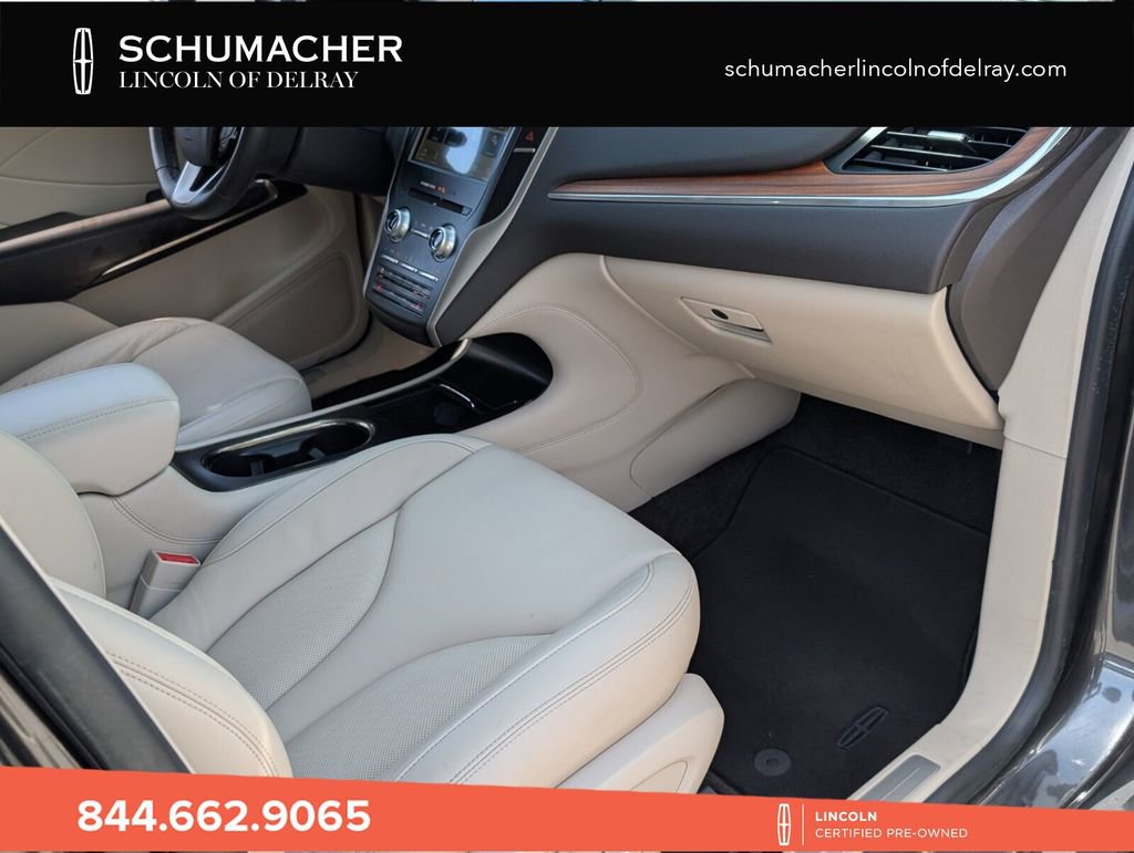 Used 2019 Lincoln MKC Select w/ Select Plus Package FWD image 16