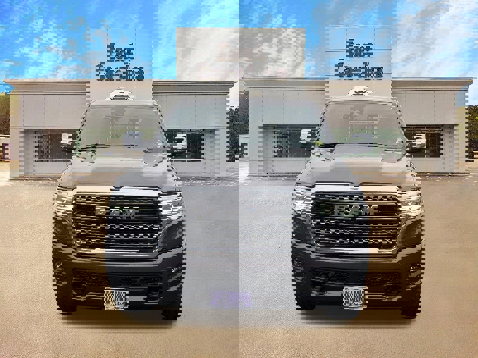 Used 2026 RAM 1500 Limited w/ Body Color Bumper Group image 8