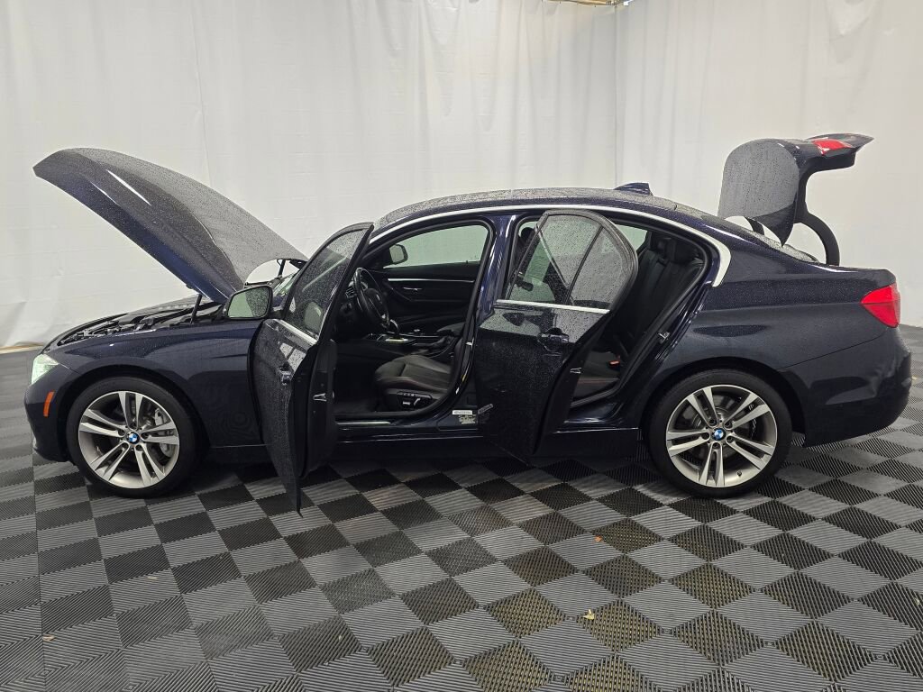 Used 2017 BMW 340i xDrive Sedan image 10