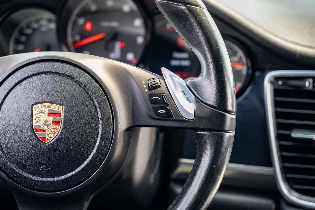 Used 2013 Porsche Panamera 4 w/ Premium Pkg image 21