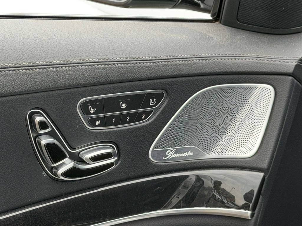 Used 2019 Mercedes-Benz S 560 4MATIC Sedan image 29