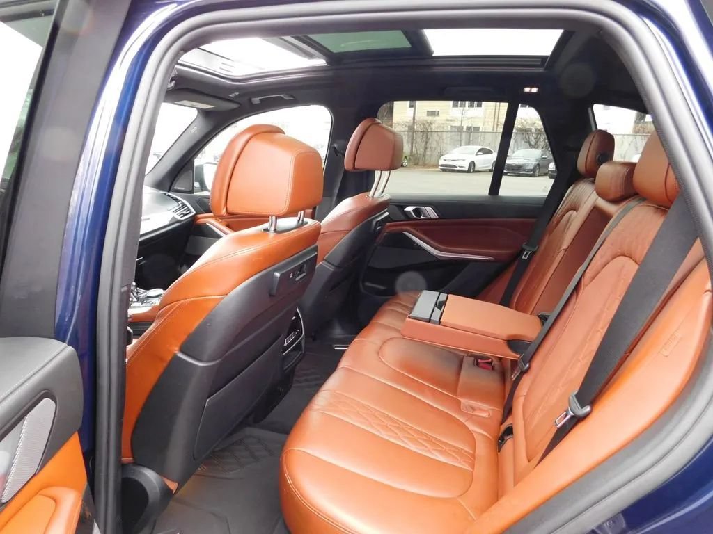 Used 2021 BMW X5 M50i w/ Premium Package AWD/4WD image 13