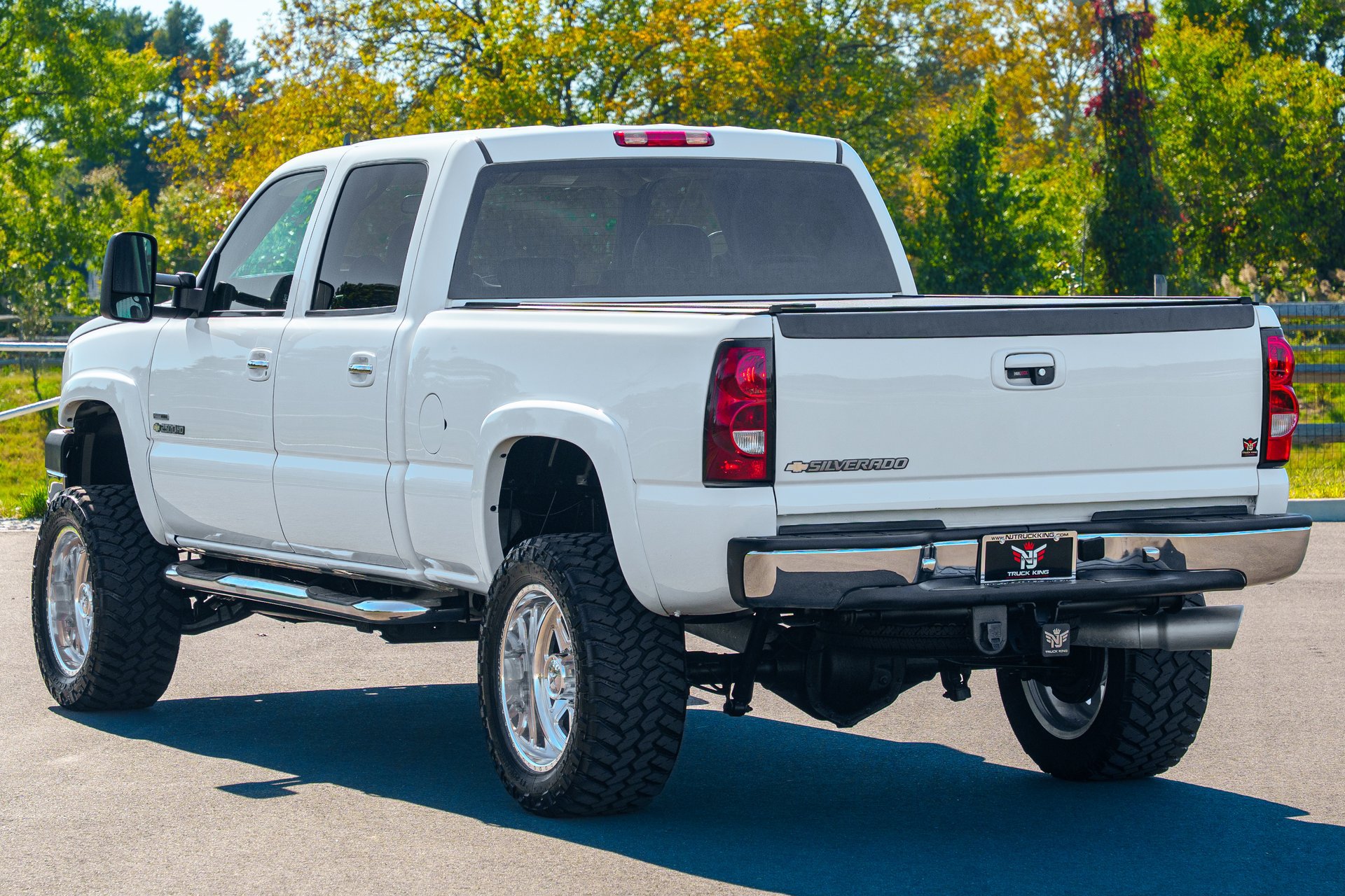 Used 2007 Chevrolet Silverado 2500 LT w/ Heavy-Duty Power Package AWD/4WD image 5