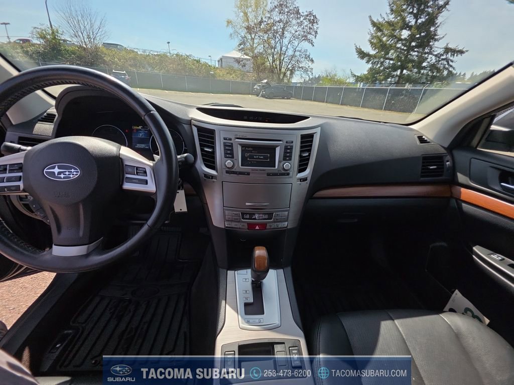 Used 2014 Subaru Outback 2.5i Limited w/ Moonroof Package image 15