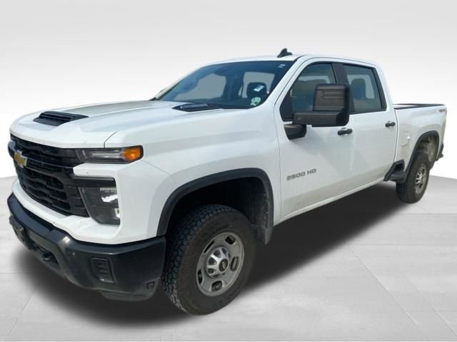 Used 2025 Chevrolet Silverado 2500 W/T AWD/4WD image 4