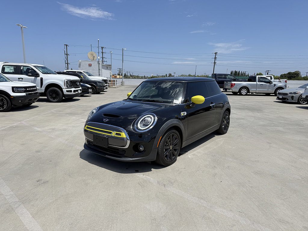 Used 2020 MINI Cooper SE w/ 6.5" Touchscreen Package FWD image 1