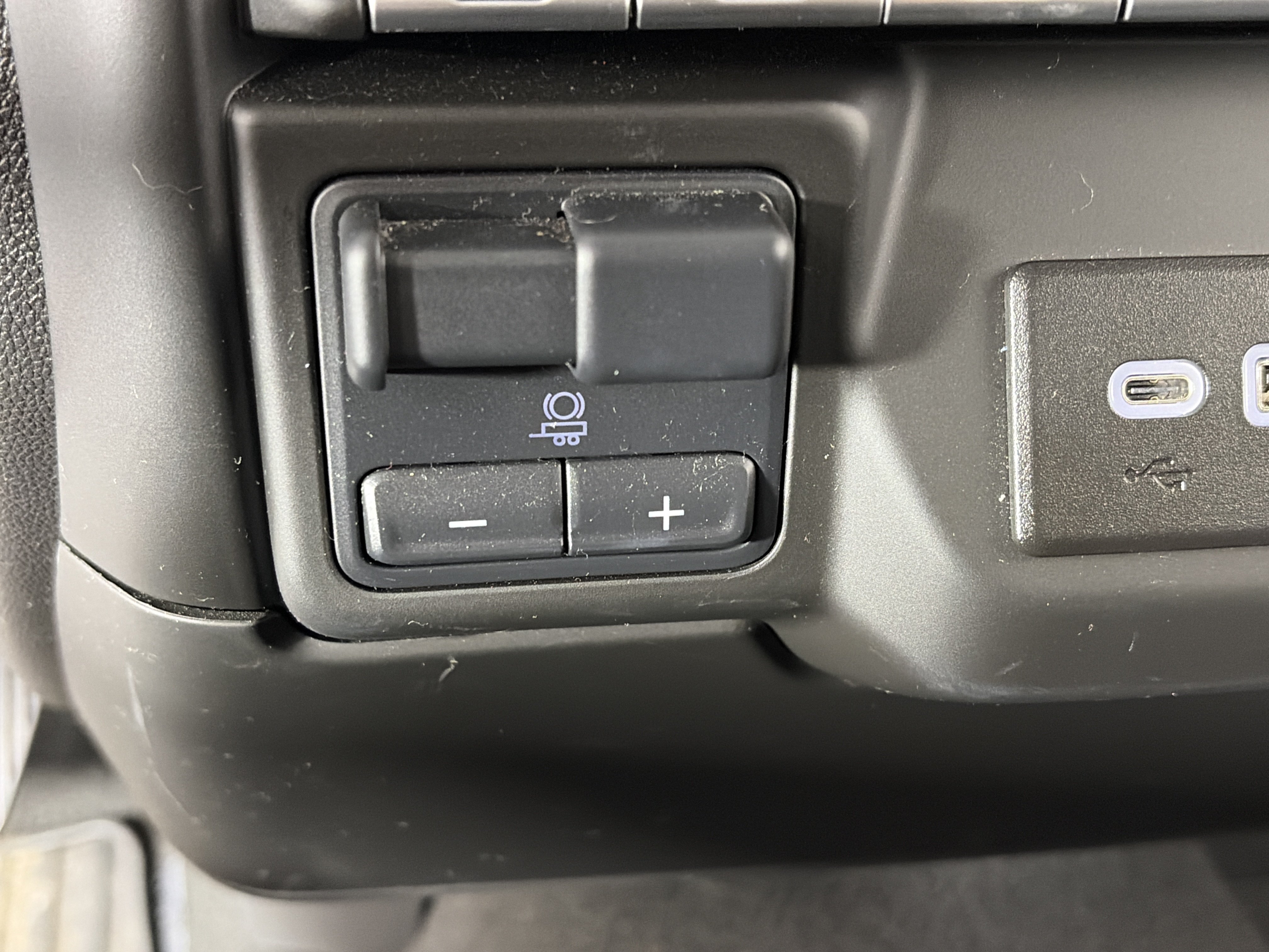 Used 2024 Chevrolet Silverado 1500 Custom Trail Boss w/ LPO, Dark Essentials Package AWD/4WD image 24