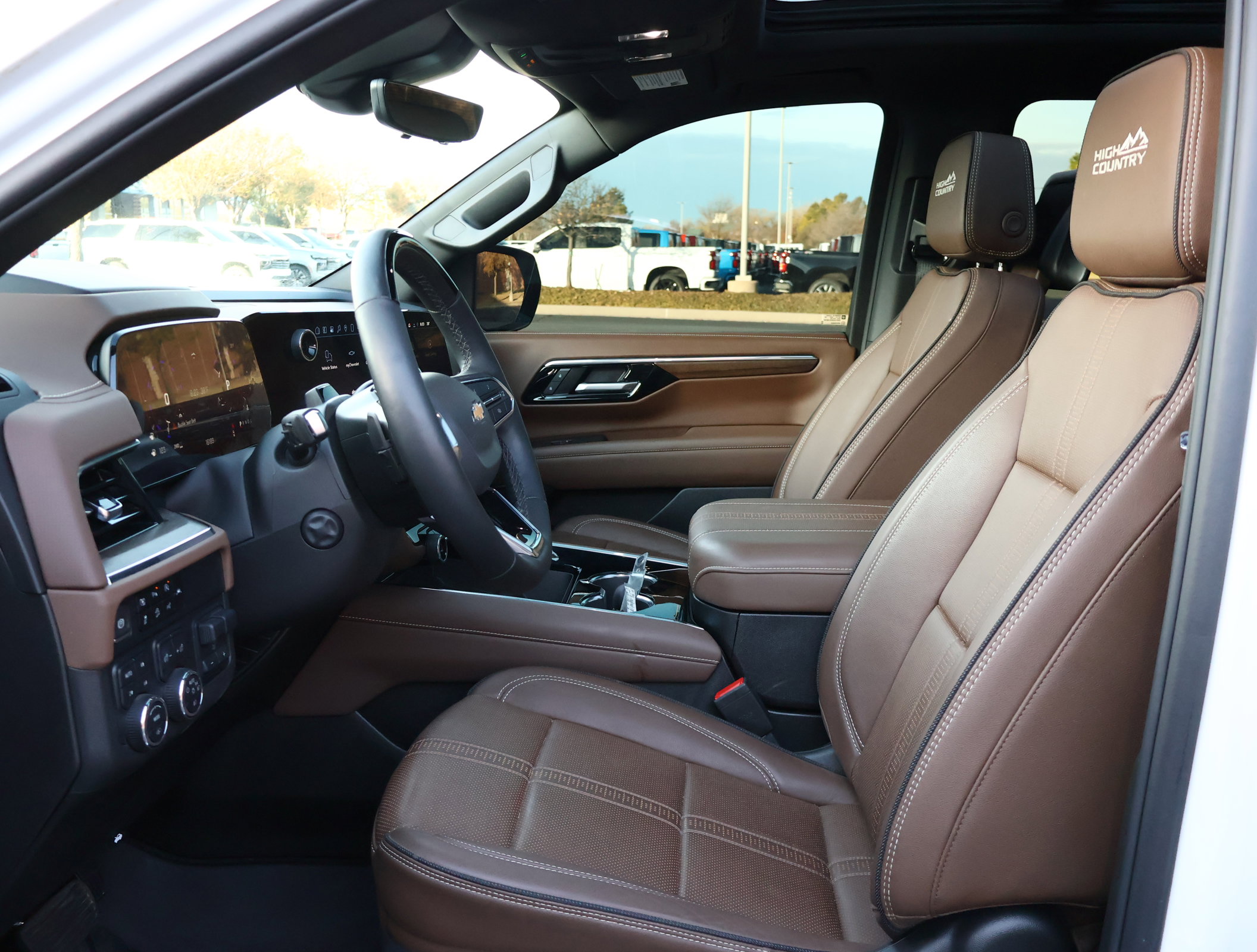 Certified 2025 Chevrolet Suburban High Country image 13